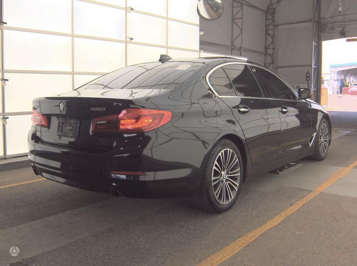 BMW 530, 2.0 l., Седан