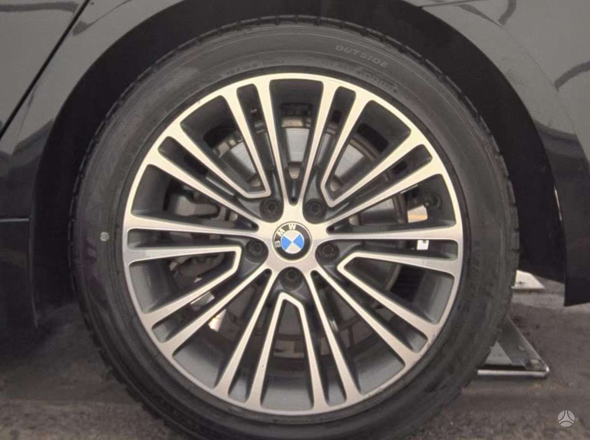 BMW 530, 2.0 l., Седан