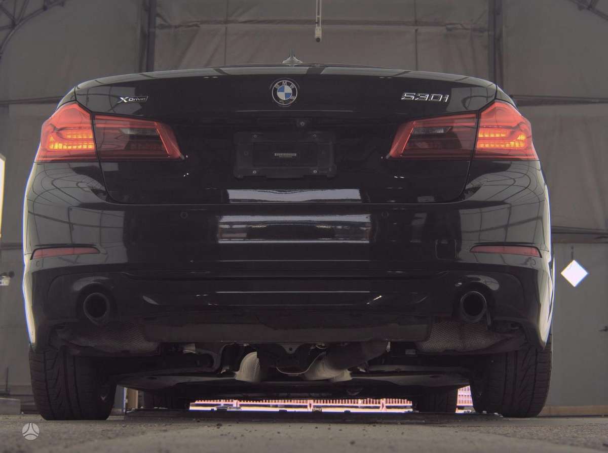 BMW 530, 2.0 l., Седан