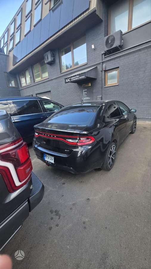 Dodge Dart, Седан