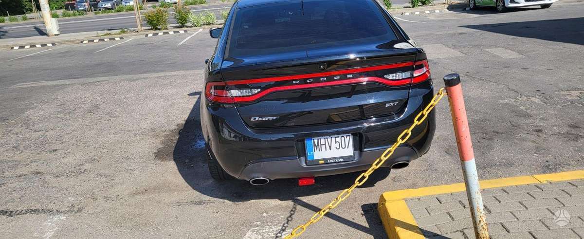 Dodge Dart, Седан