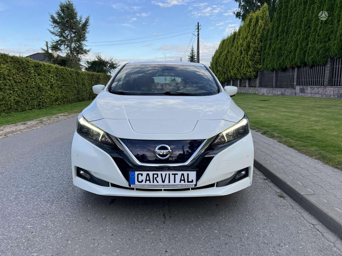 Nissan Leaf, 40 kWh, hatchback