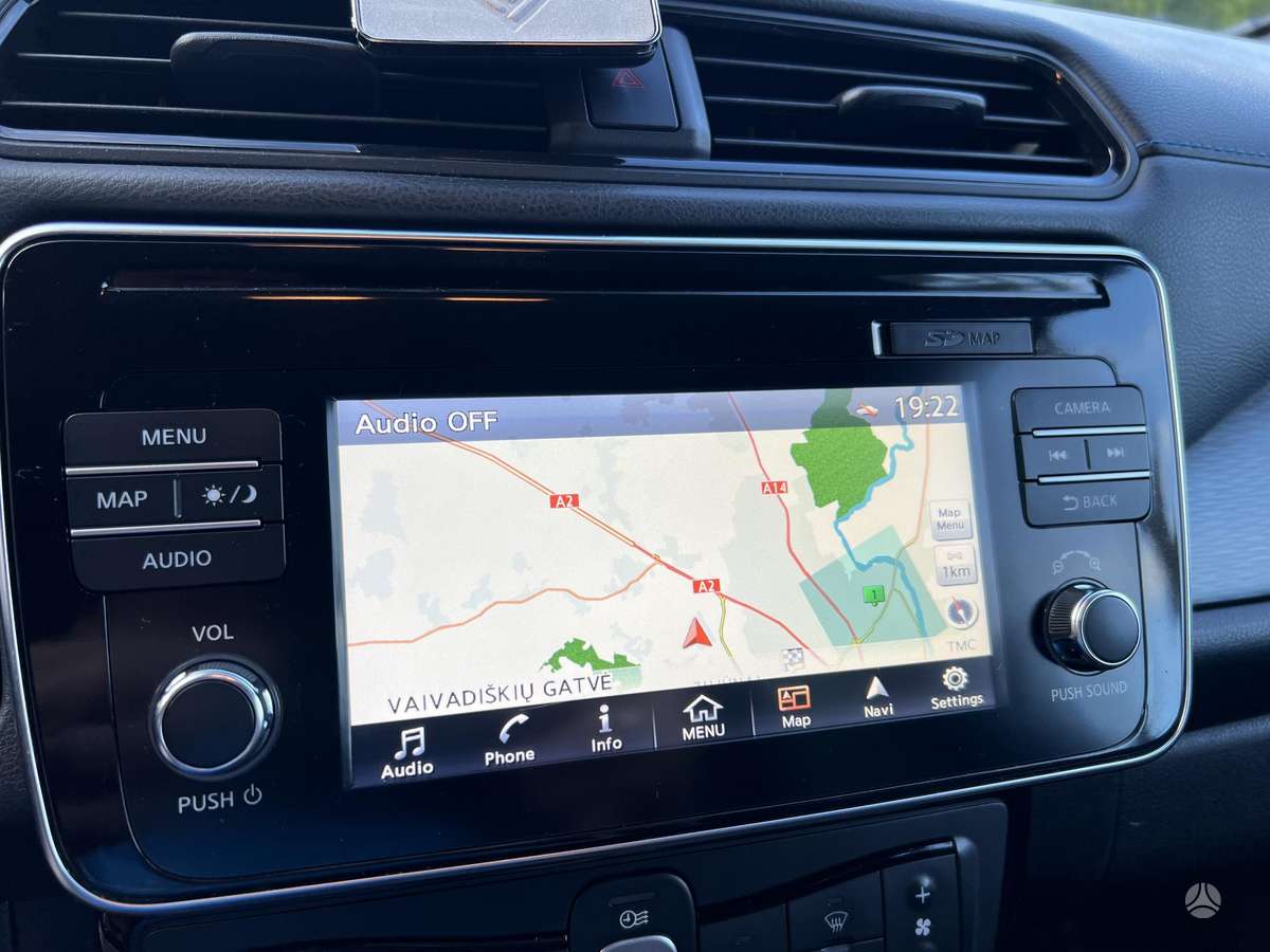 Nissan Leaf, 40 kWh, hatchback