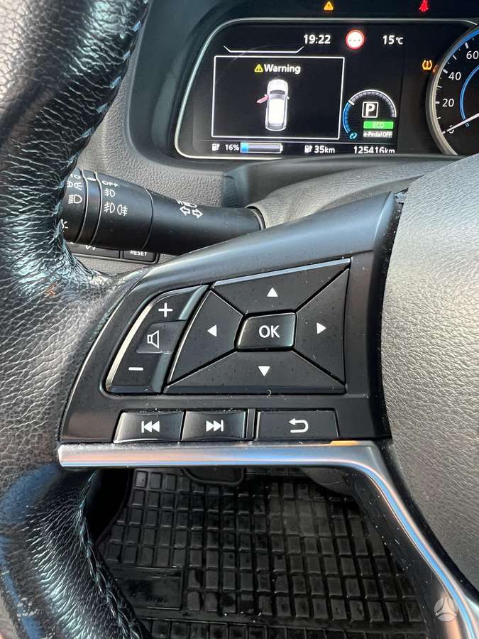 Nissan Leaf, 40 kWh, hatchback