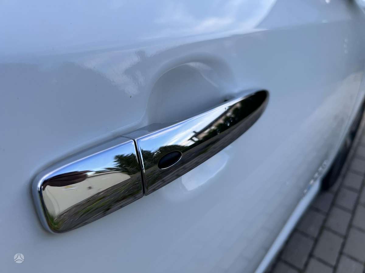 Nissan Leaf, 40 kWh, hatchback