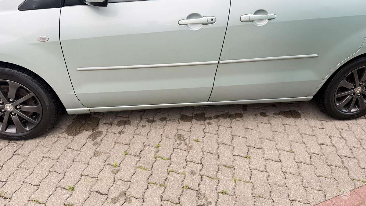 Mazda 5, 2.0 l., mpv / minivan