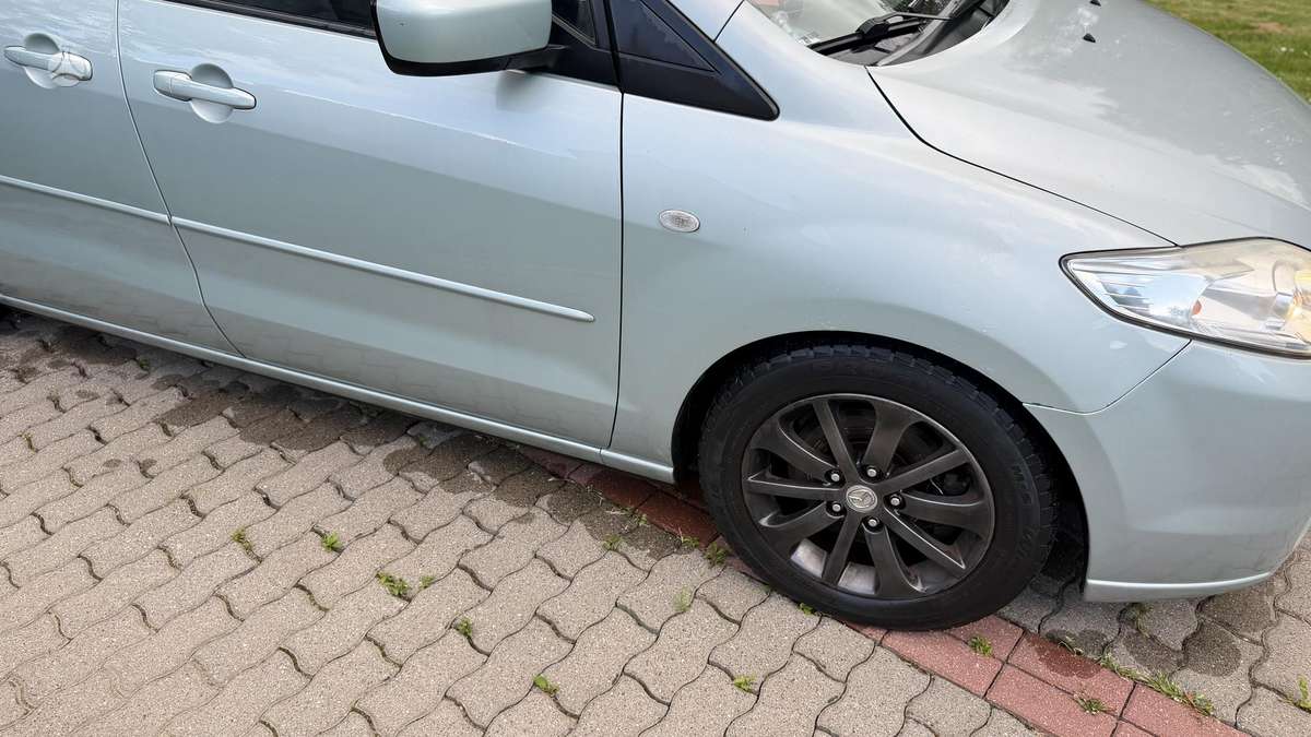 Mazda 5, 2.0 l., mpv / minivan