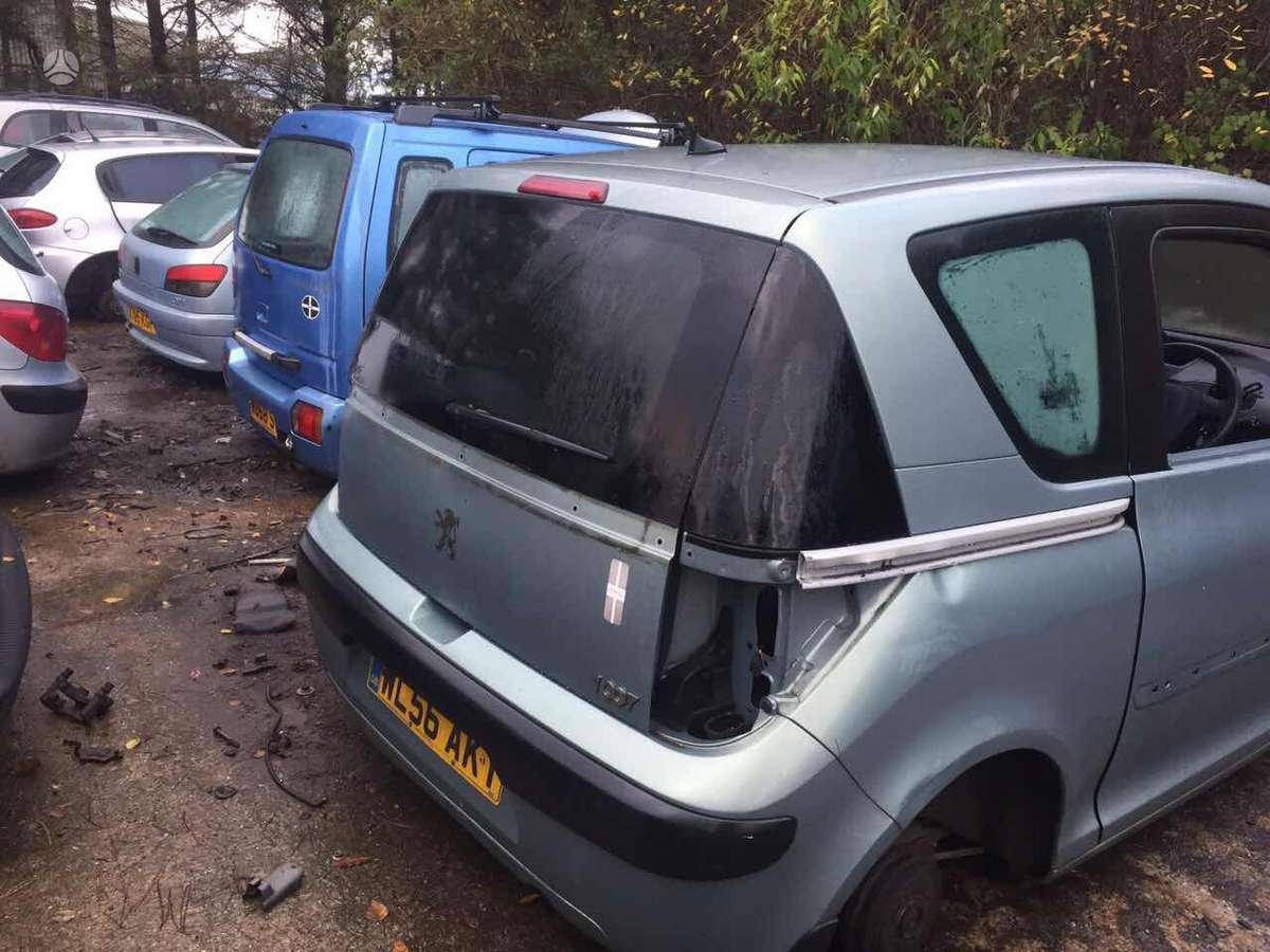Peugeot 1007 for parts
