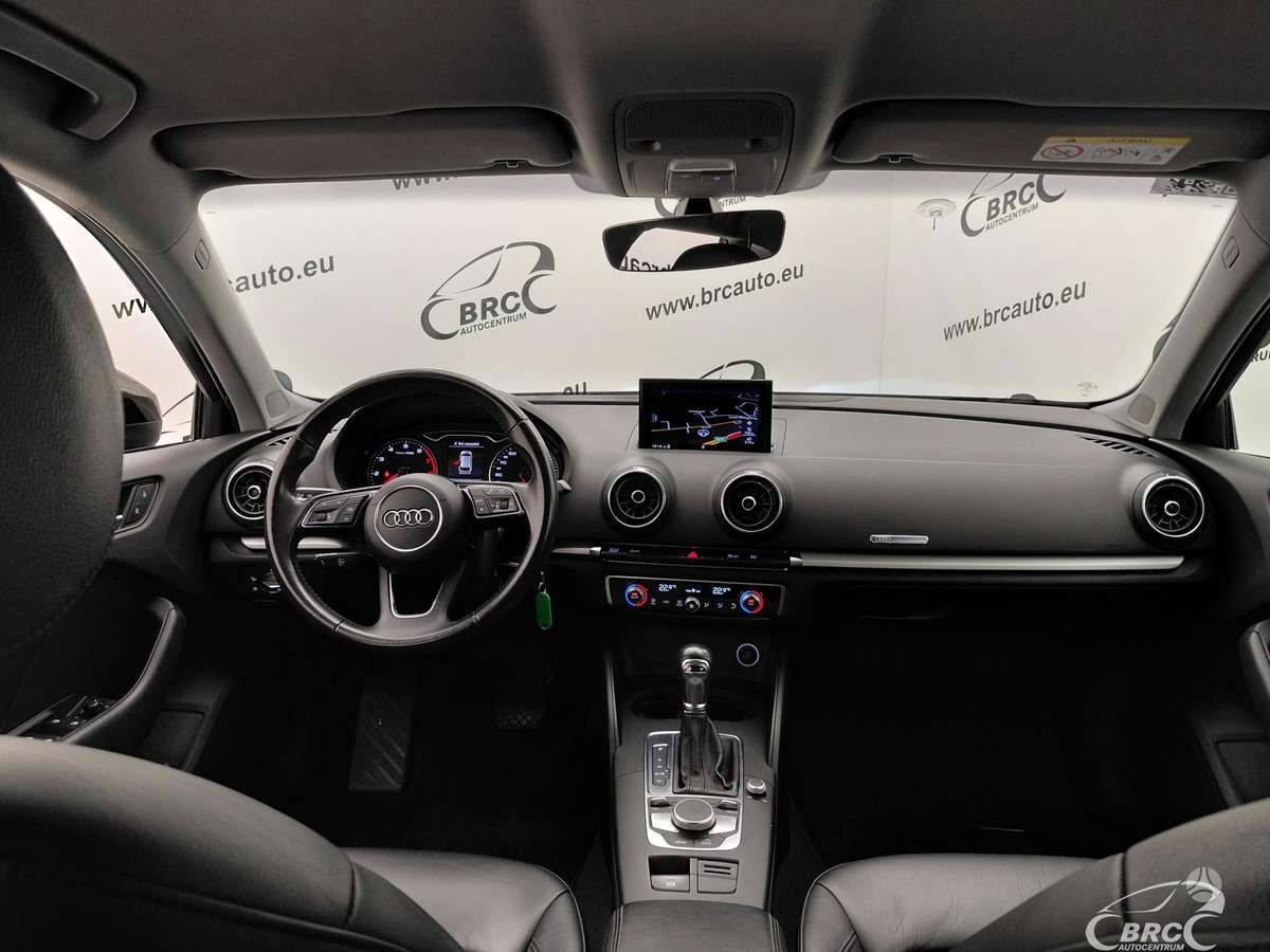 Audi A3, 1.0 l., Хэтчбек