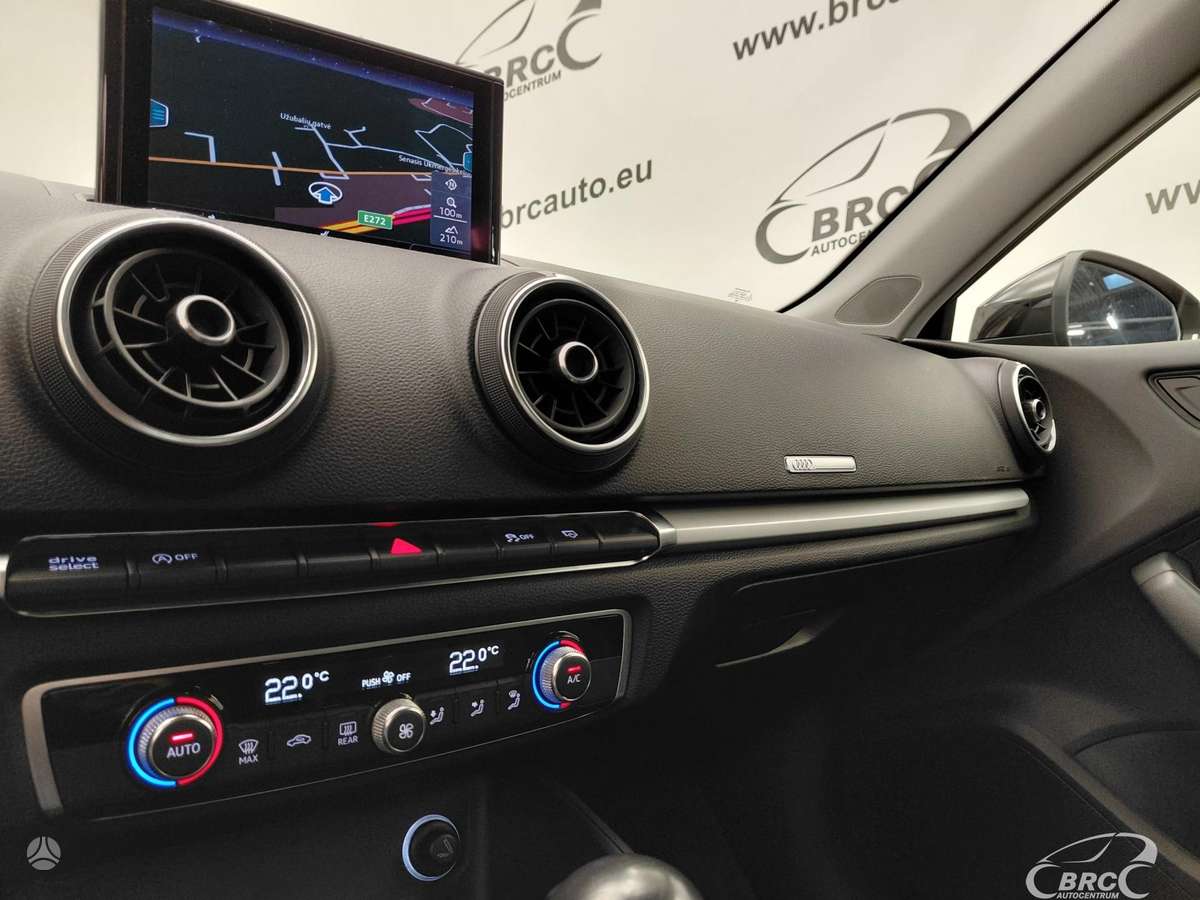 Audi A3, 1.0 l., Хэтчбек