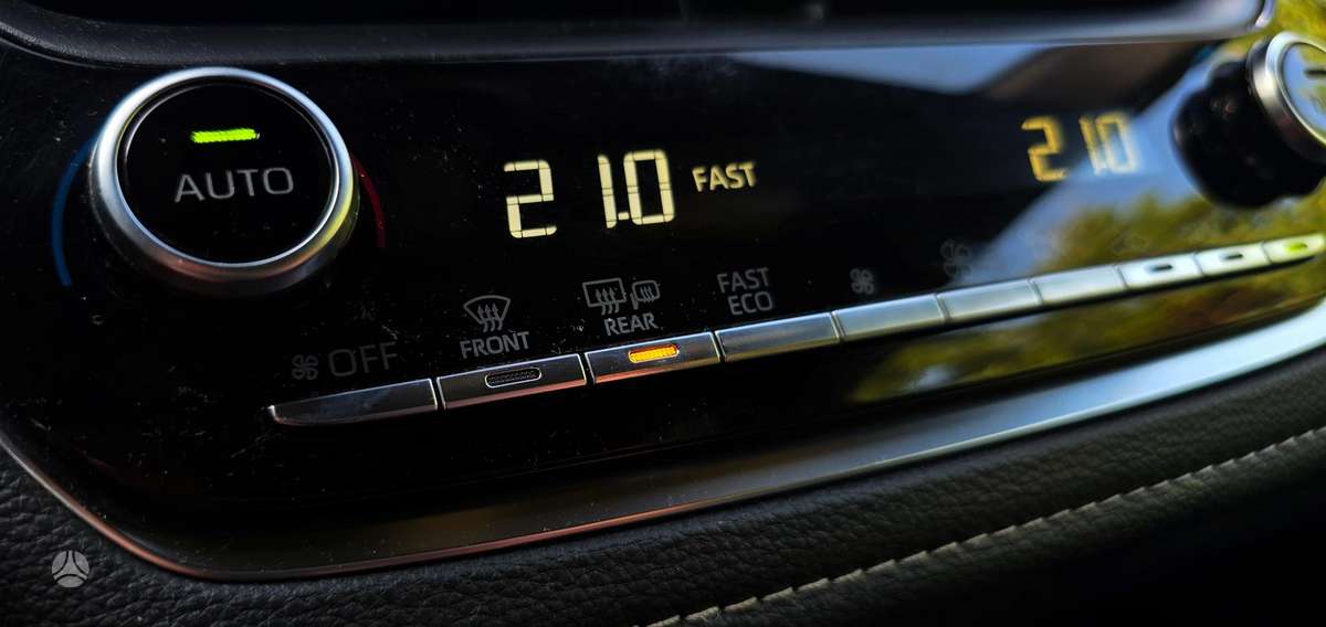 Toyota Corolla, 1.2 l., Универсал