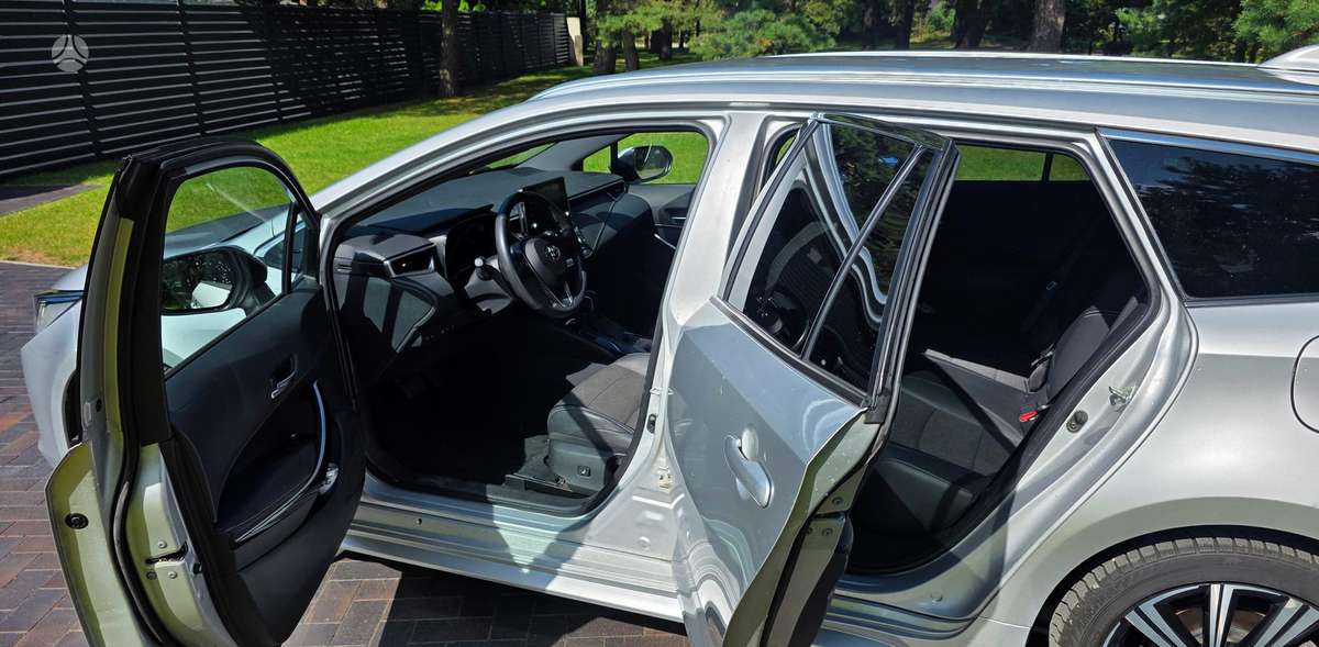 Toyota Corolla, 1.2 l., Универсал