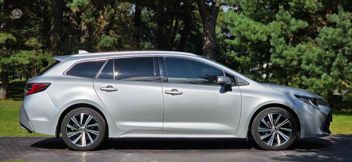 Toyota Corolla, 1.2 l., Универсал