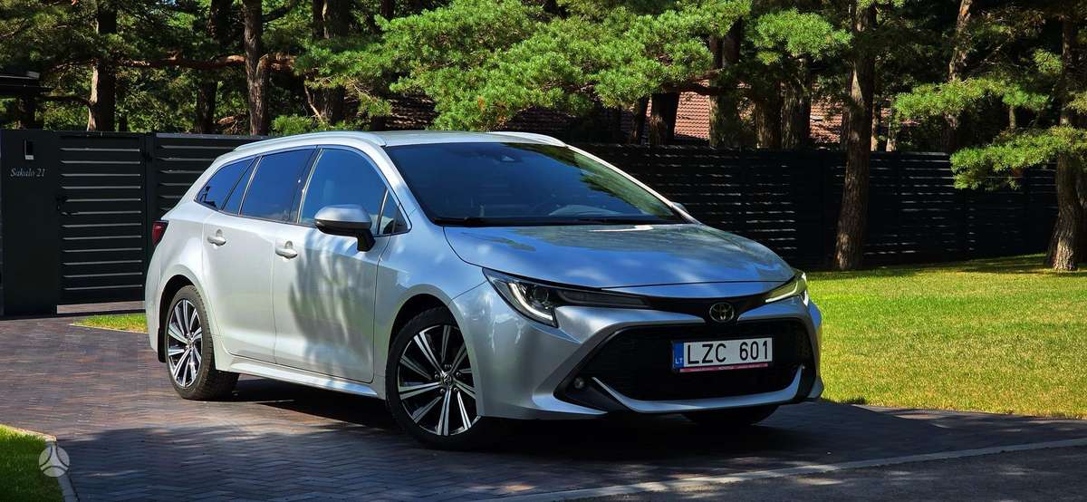 Toyota Corolla, 1.2 l., Универсал
