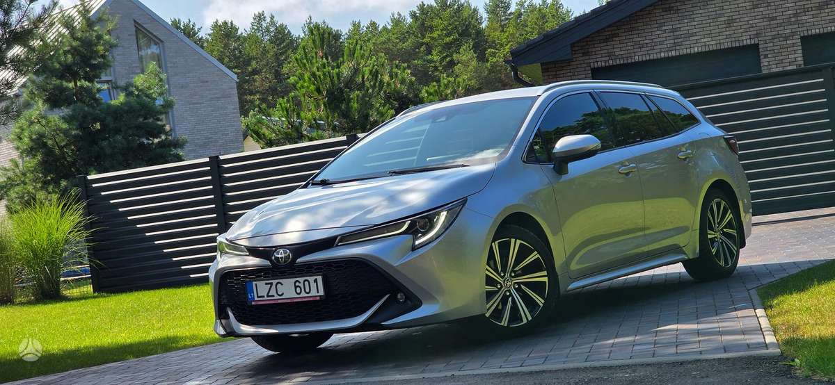 Toyota Corolla, 1.2 l., Универсал