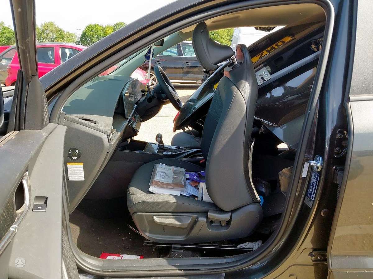 Kia Niro по частям