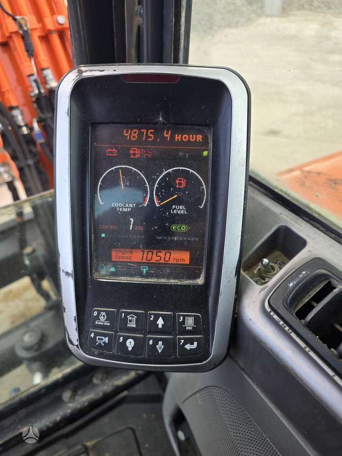 Doosan DX62R, mini excavator