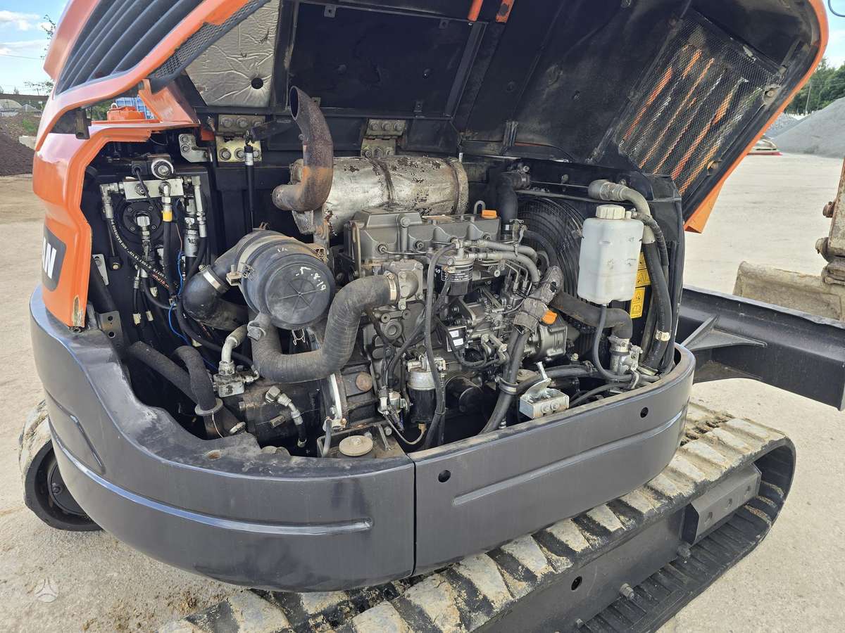 Doosan DX62R, mini excavator