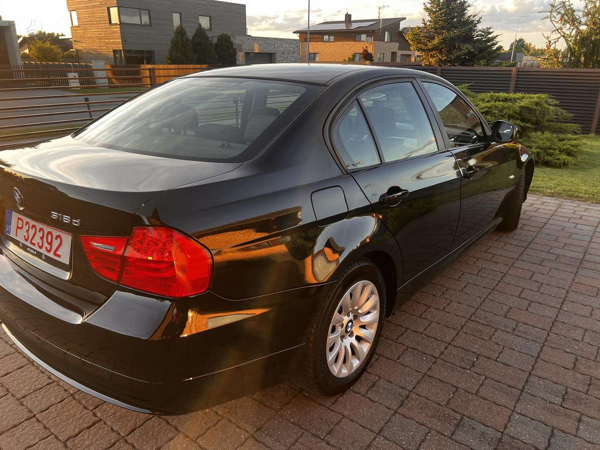 BMW 320, 2.0 l., Седан