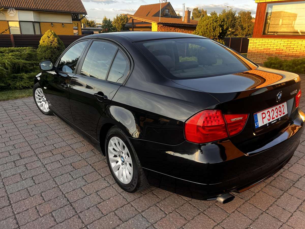 BMW 320, 2.0 l., Седан