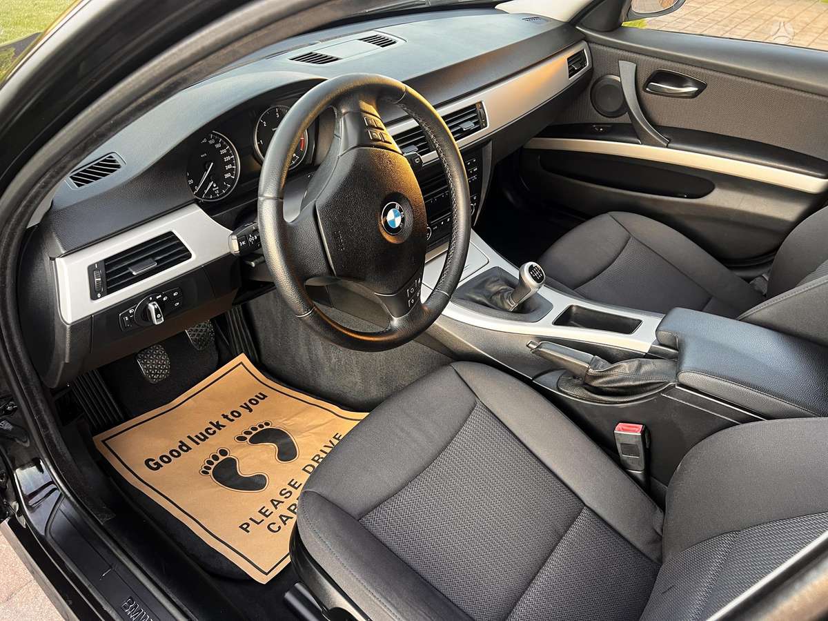 BMW 320, 2.0 l., Седан
