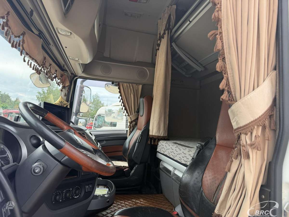 DAF XF 460 FT SSC Euro6, double sleeper