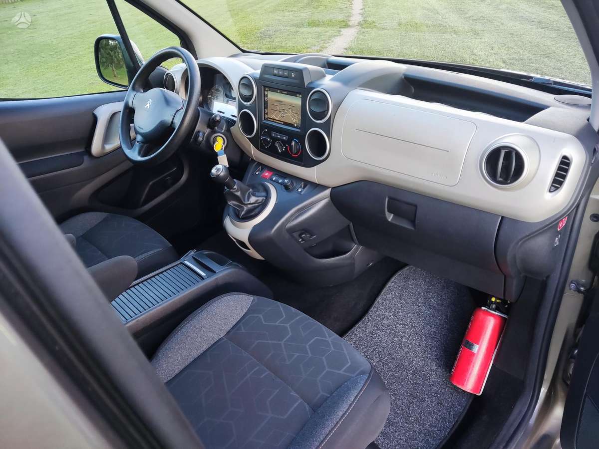 Peugeot Partner, 1.2 l., Минивэн