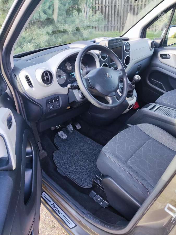 Peugeot Partner, 1.2 l., Минивэн