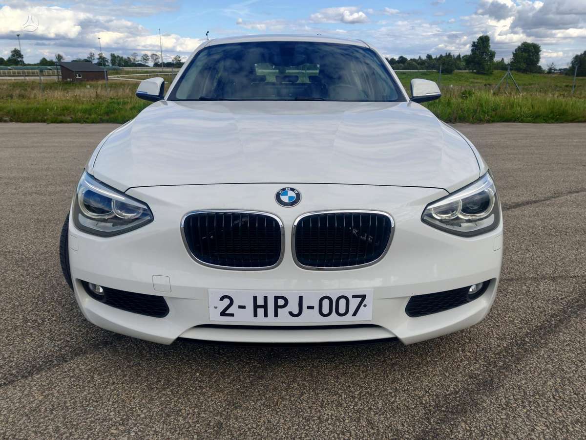 BMW 118, 2.0 l., Хэтчбек