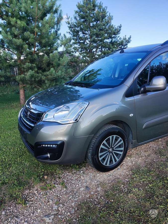 Peugeot Partner, 1.2 l., Минивэн