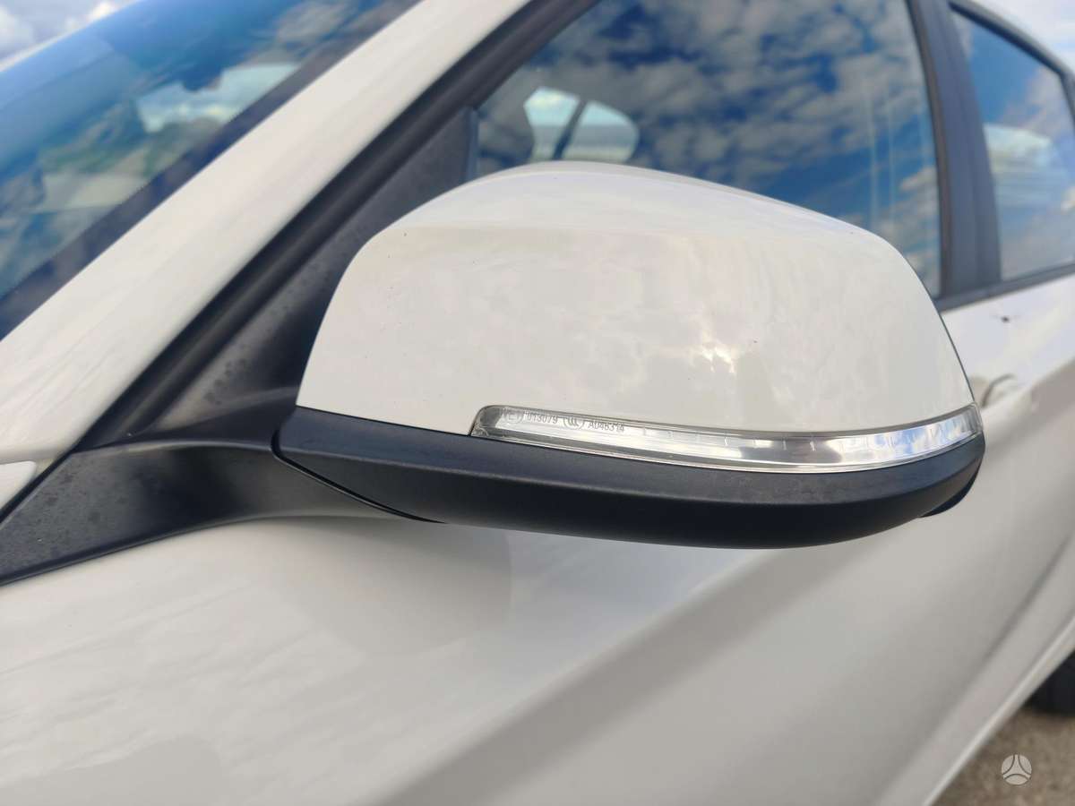 BMW 118, 2.0 l., hatchback