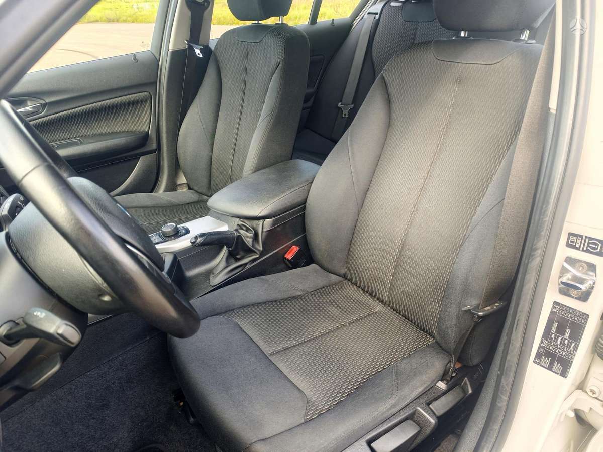 BMW 118, 2.0 l., hatchback