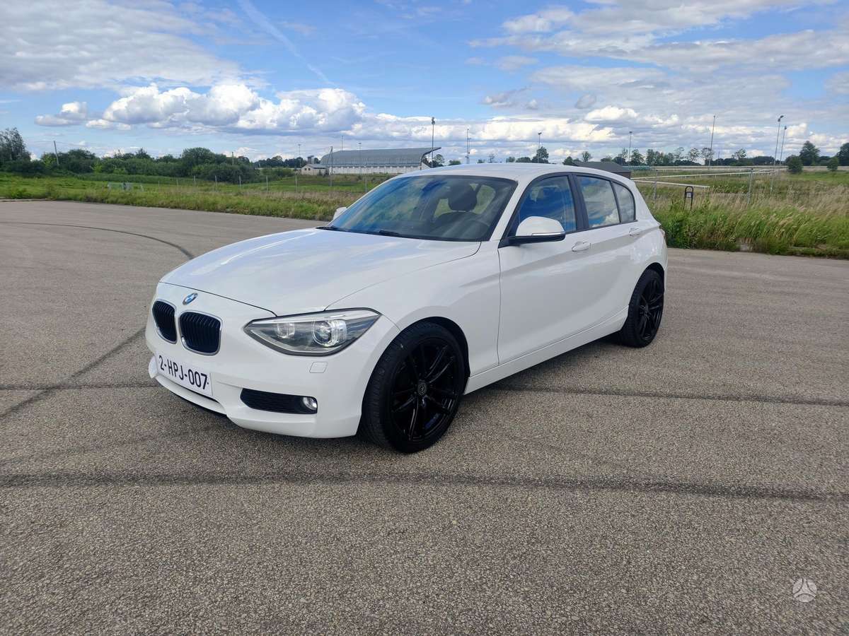 BMW 118, 2.0 l., Хэтчбек