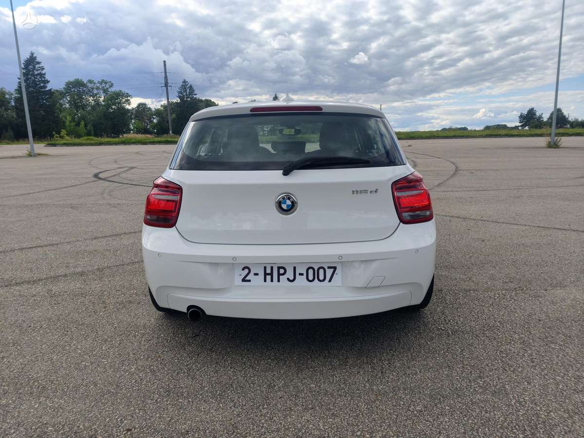 BMW 118, 2.0 l., hatchback