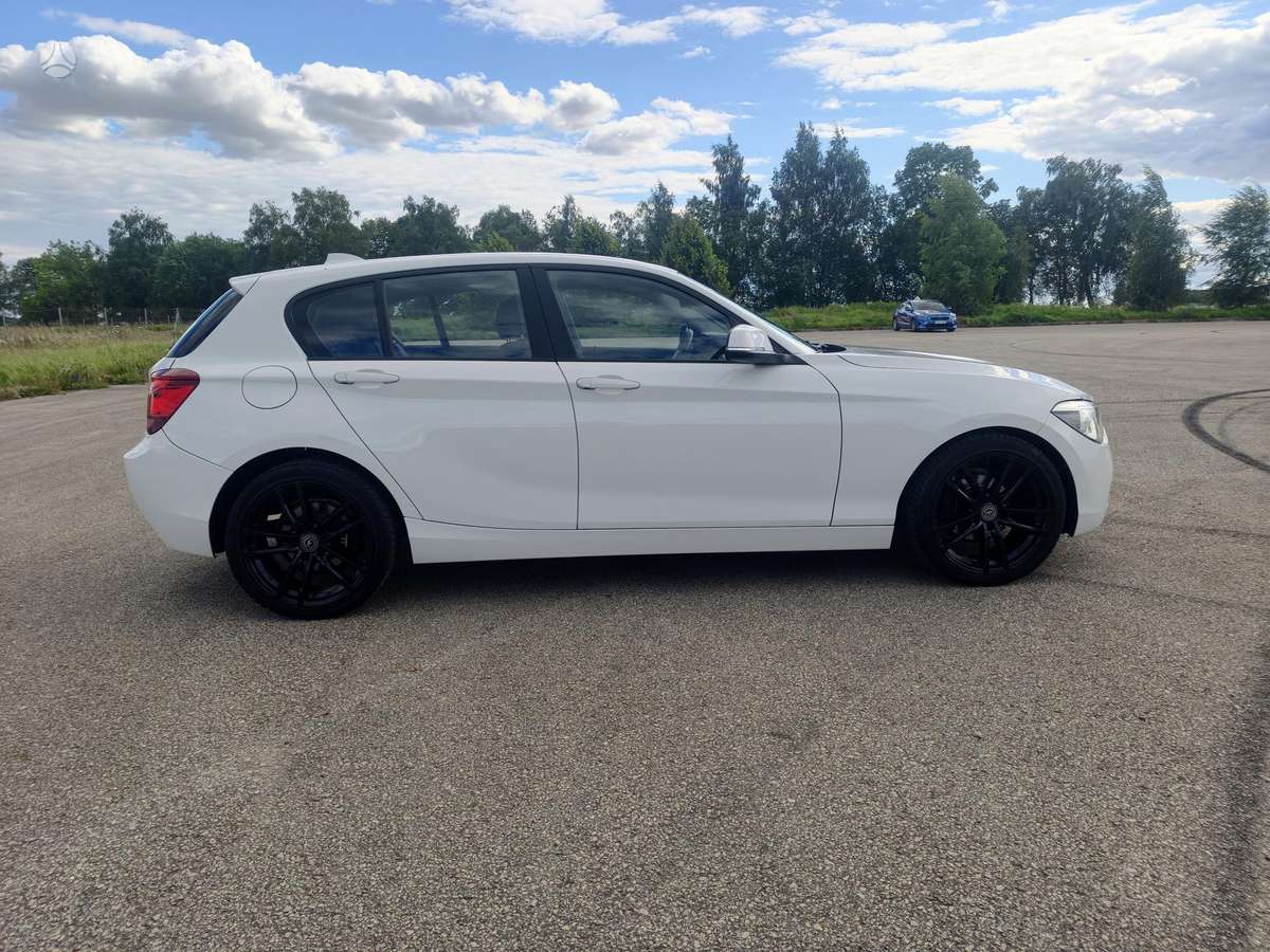 BMW 118, 2.0 l., Хэтчбек