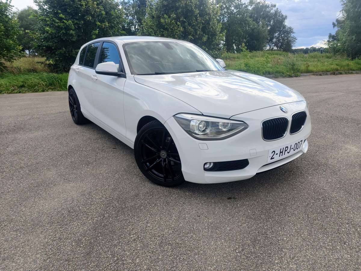 BMW 118, 2.0 l., Хэтчбек
