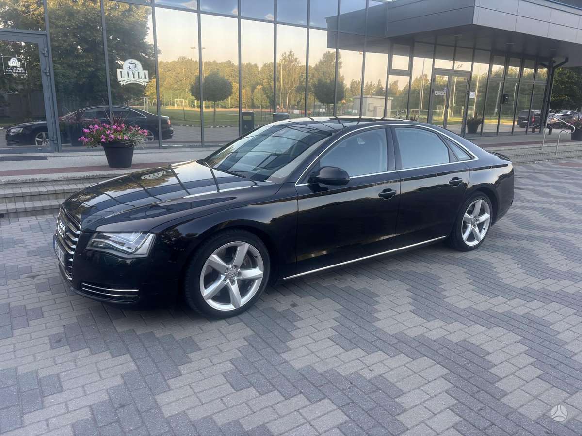 Audi A8, 4.2 l., Седан