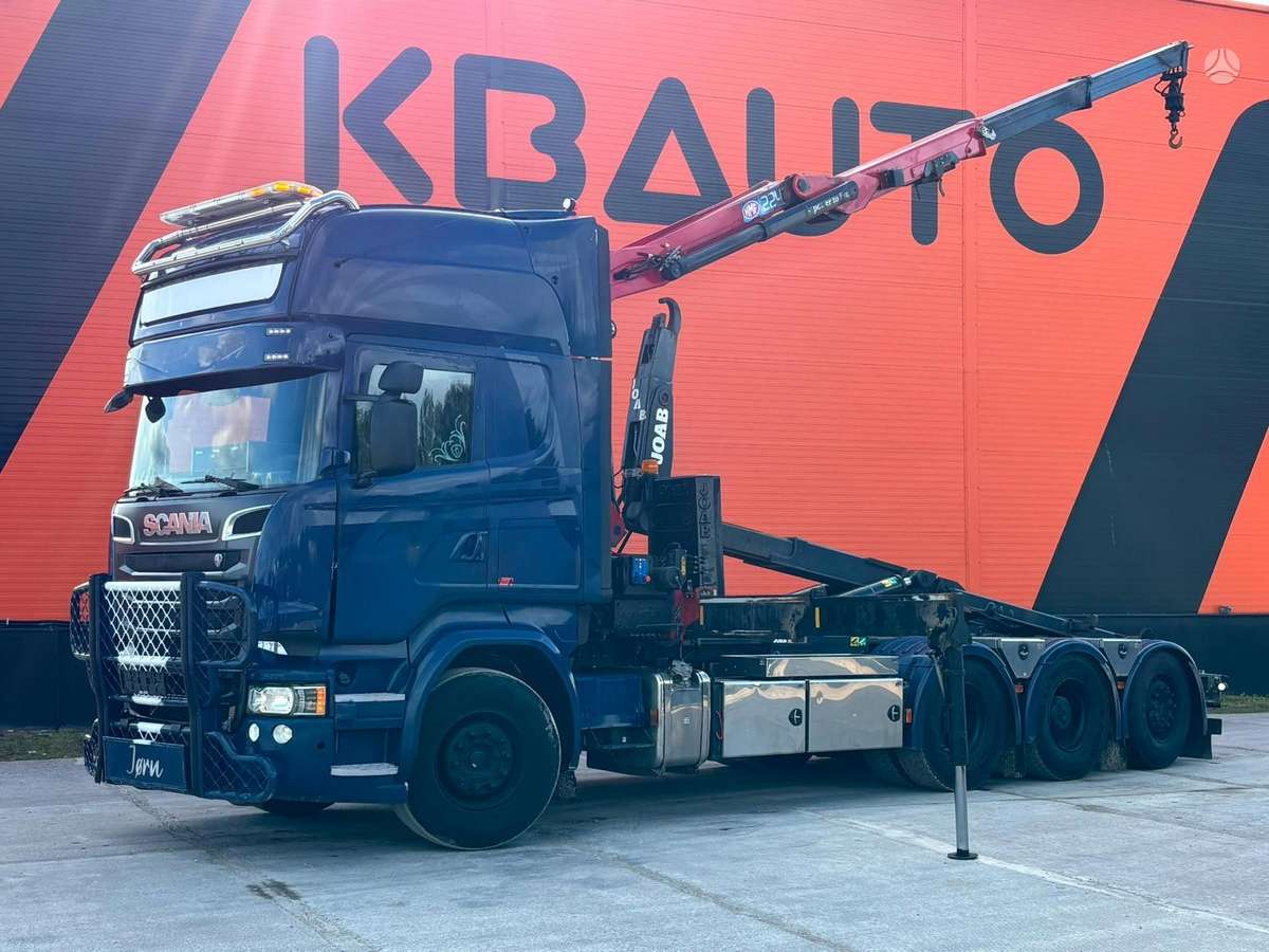 Scania R580 8x4*4, с краном