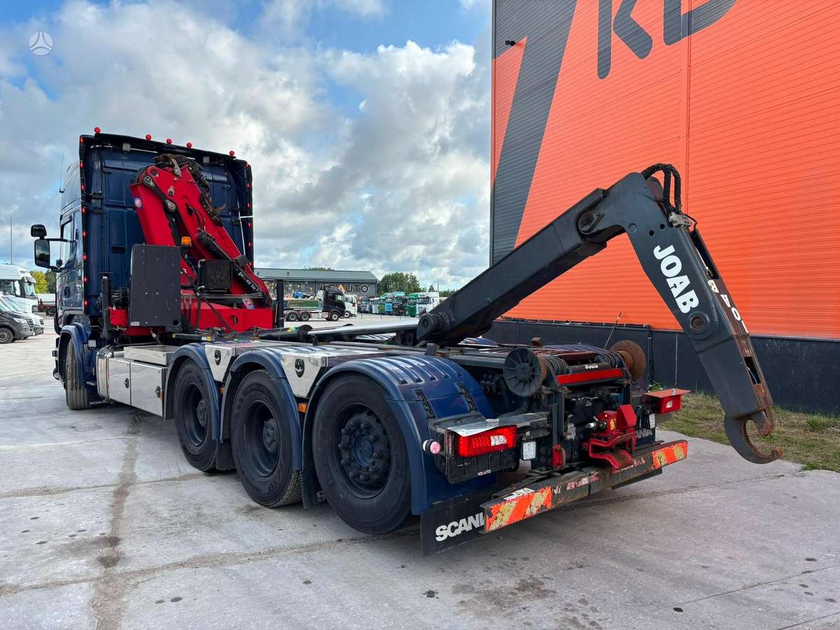 Scania R580 8x4*4, с краном