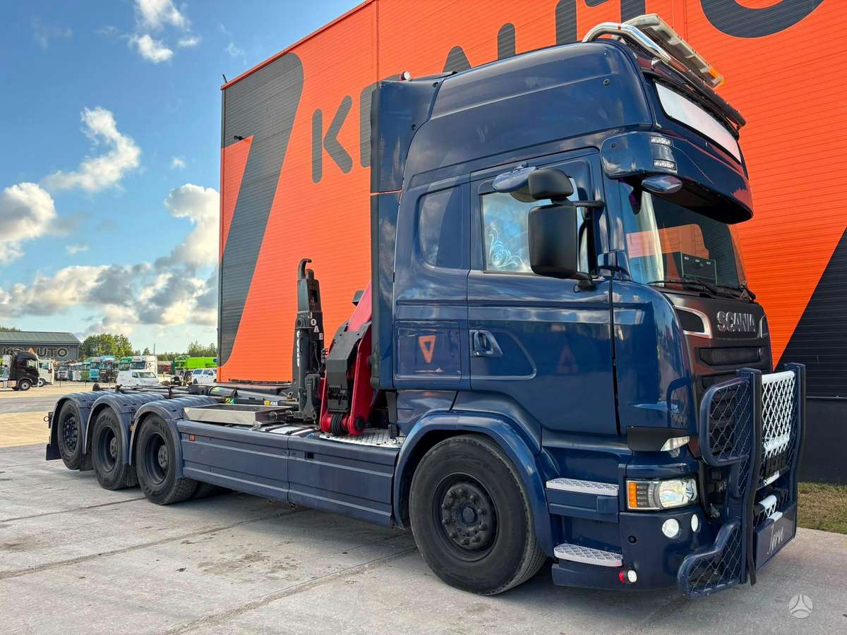 Scania R580 8x4*4, crane trucks