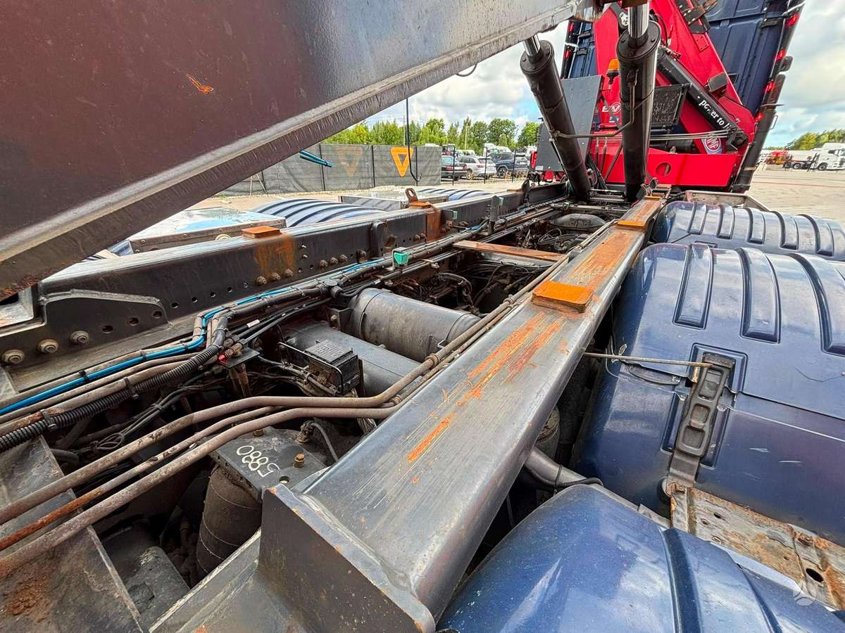 Scania R580 8x4*4, crane trucks