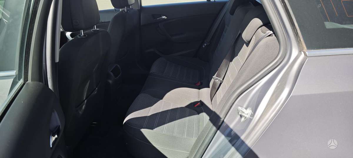 Opel Insignia, 2.0 l., wagon