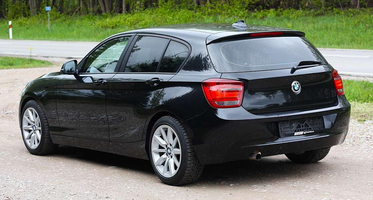BMW 118, 2.0 l., hatchback