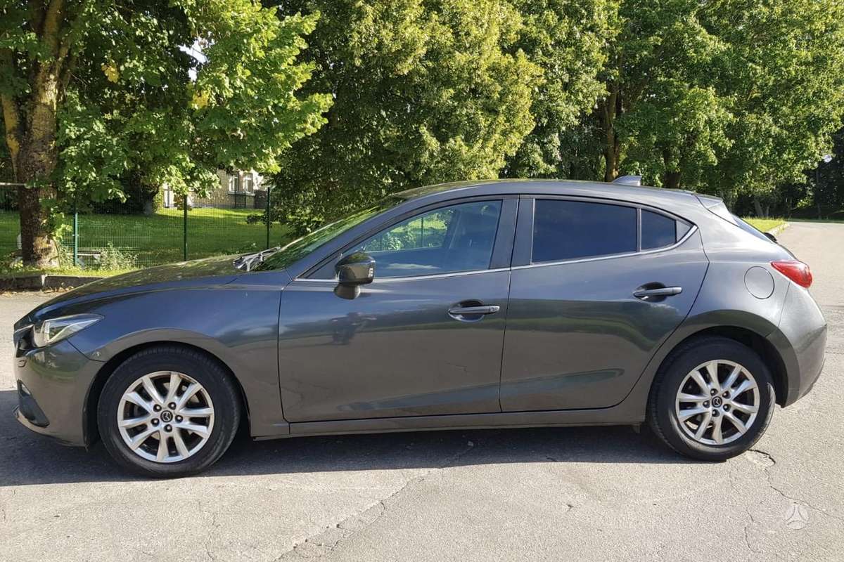 Mazda 3, 2.2 l., hatchback