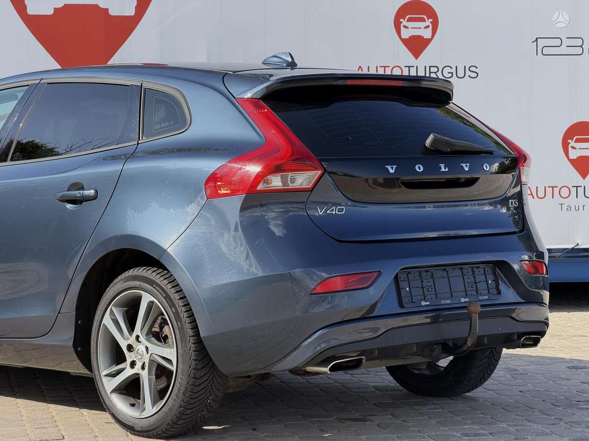 Volvo V40, 2.0 l., hatchback