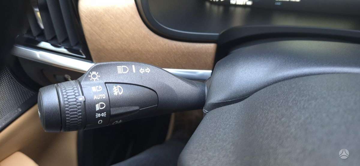 Volvo S90, 2.0 l., Седан