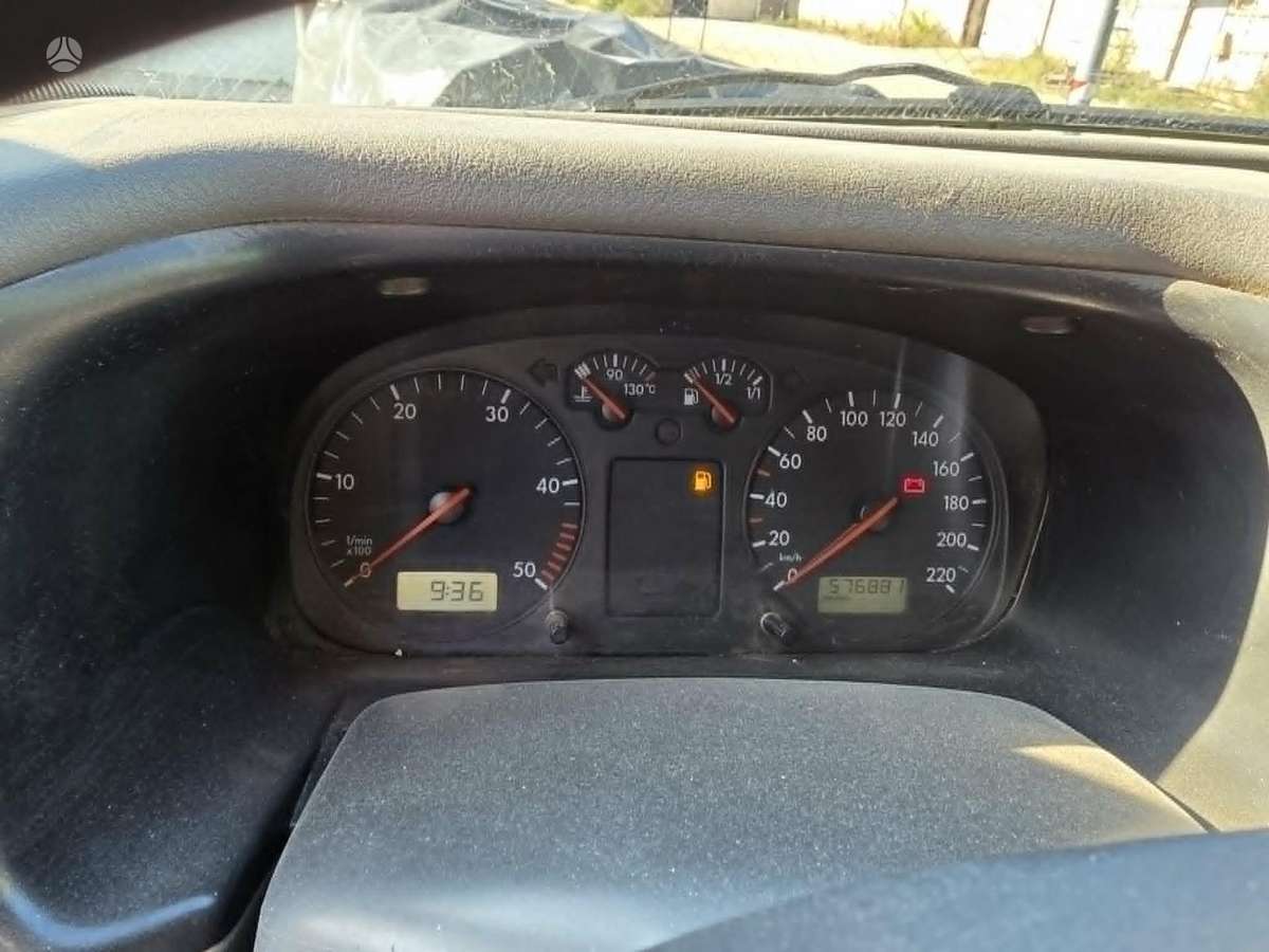 Volkswagen Transporter - 5