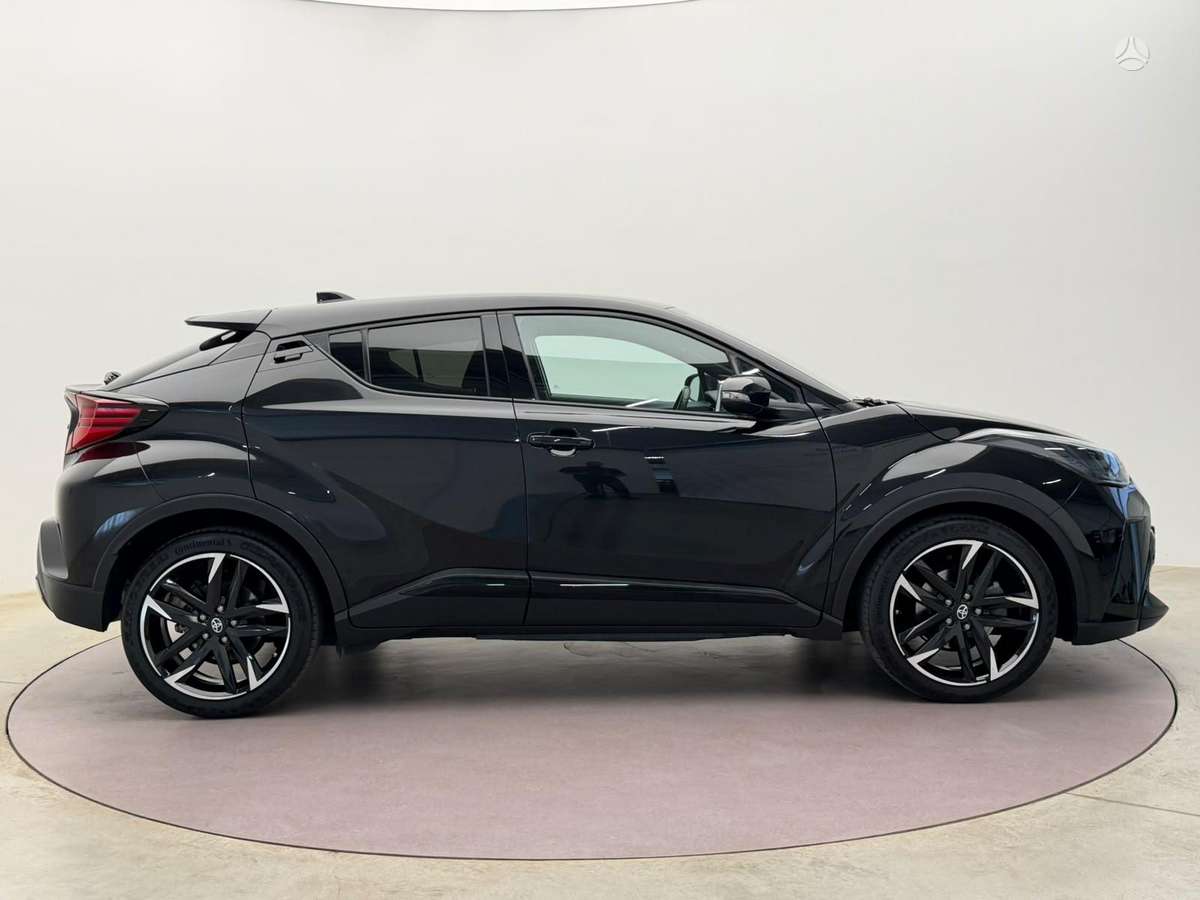 Toyota C-HR - 4