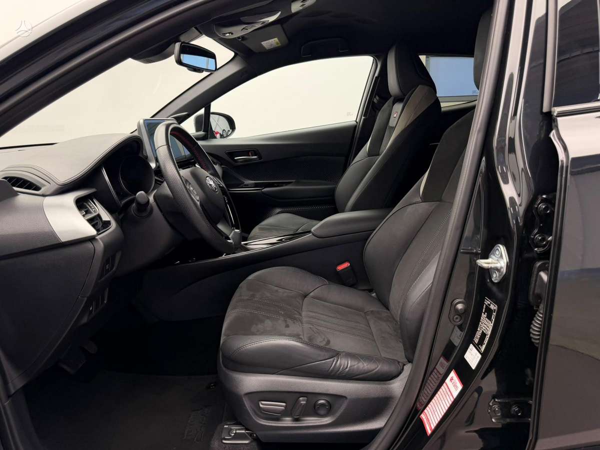 Toyota C-HR - 9