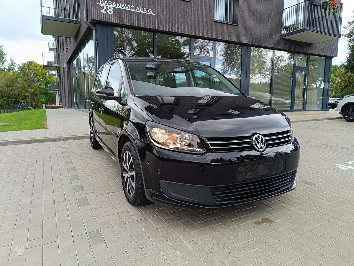 Volkswagen Touran - 3